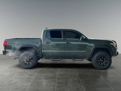 Used 2021 Toyota Tacoma image 8
