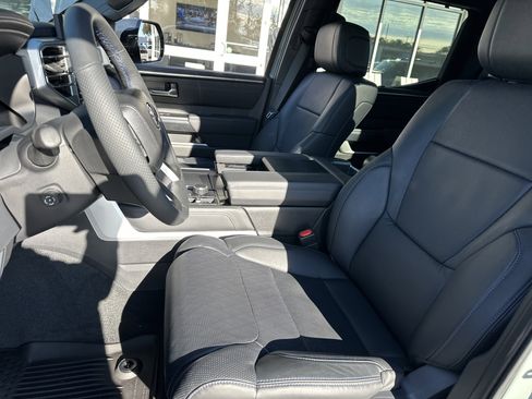 Used 2025 Toyota Tundra Platinum image 9