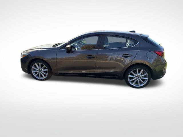 Used 2017 MAZDA MAZDA3 Grand Touring FWD image 8
