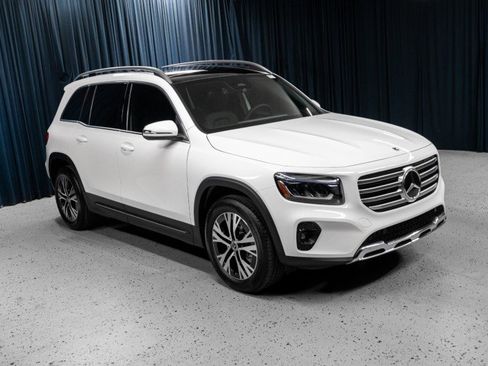 New 2026 Mercedes-Benz GLB 250 image 3