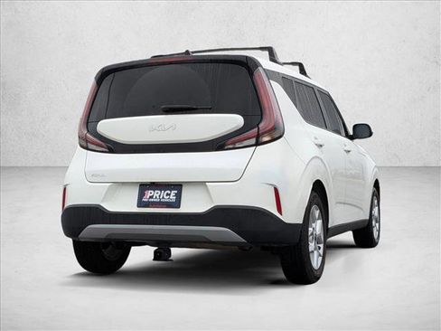 Used 2023 Kia Soul LX w/ Option Group 015 image 5