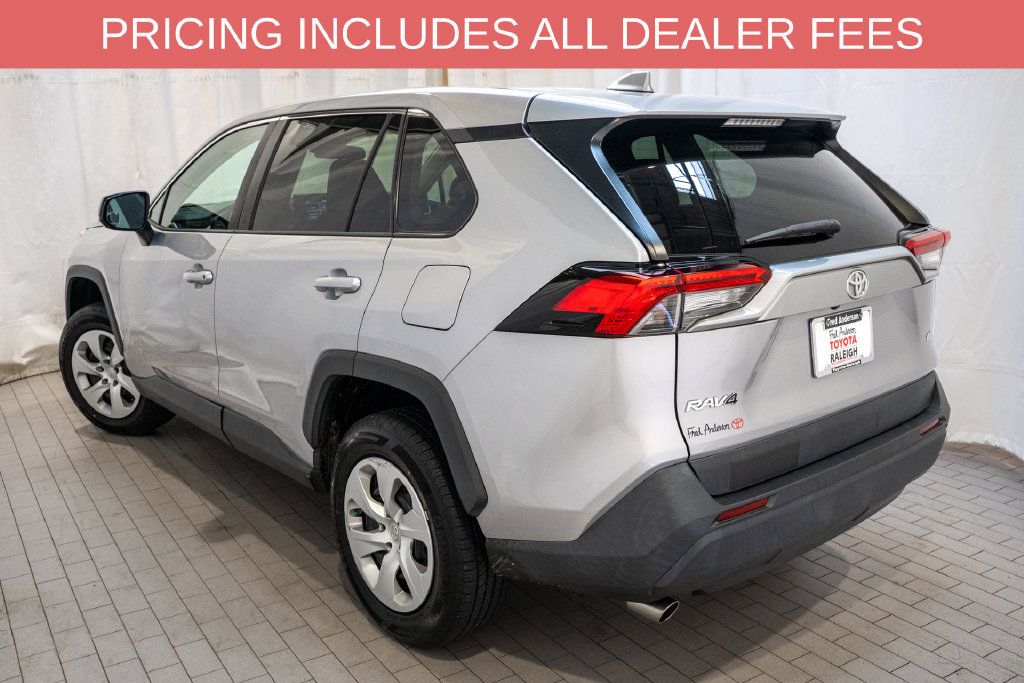 Certified 2022 Toyota RAV4 LE FWD image 3