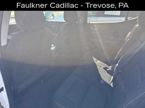 Used 2023 GMC Acadia SLE AWD/4WD image 8