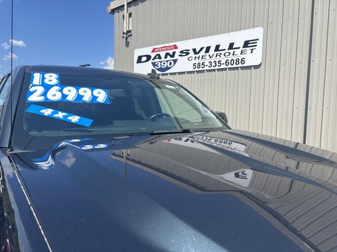 Used 2018 Chevrolet Silverado 1500 LT AWD/4WD image 13