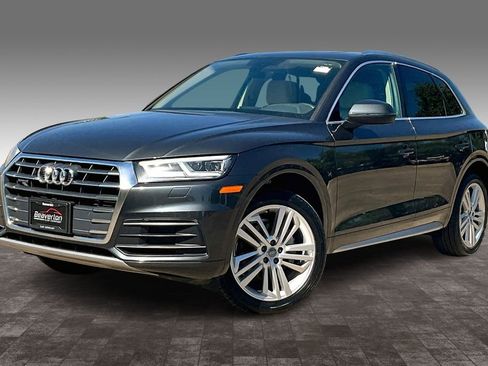 Used 2019 Audi Q5 2.0T Premium Plus w/ Premium Plus Package image 2