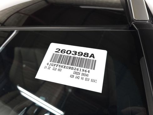 Used 2024 Mercedes-Benz GLS 450 4MATIC image 41