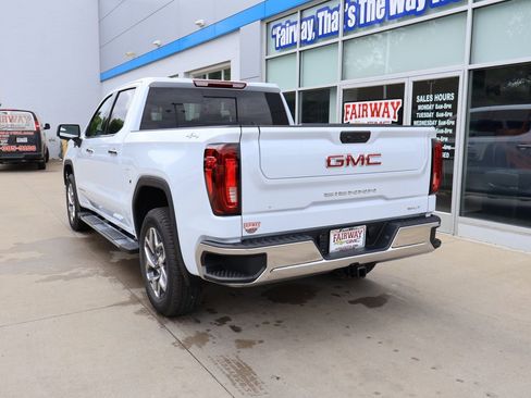 New 2026 GMC Sierra 1500 SLT w/ SLT Premium Package AWD/4WD image 8