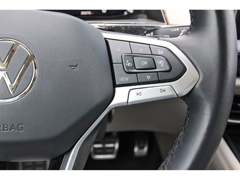 Used 2024 Volkswagen Atlas SEL Premium R-Line AWD/4WD image 22
