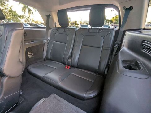 Used 2023 Lincoln Aviator Reserve image 30