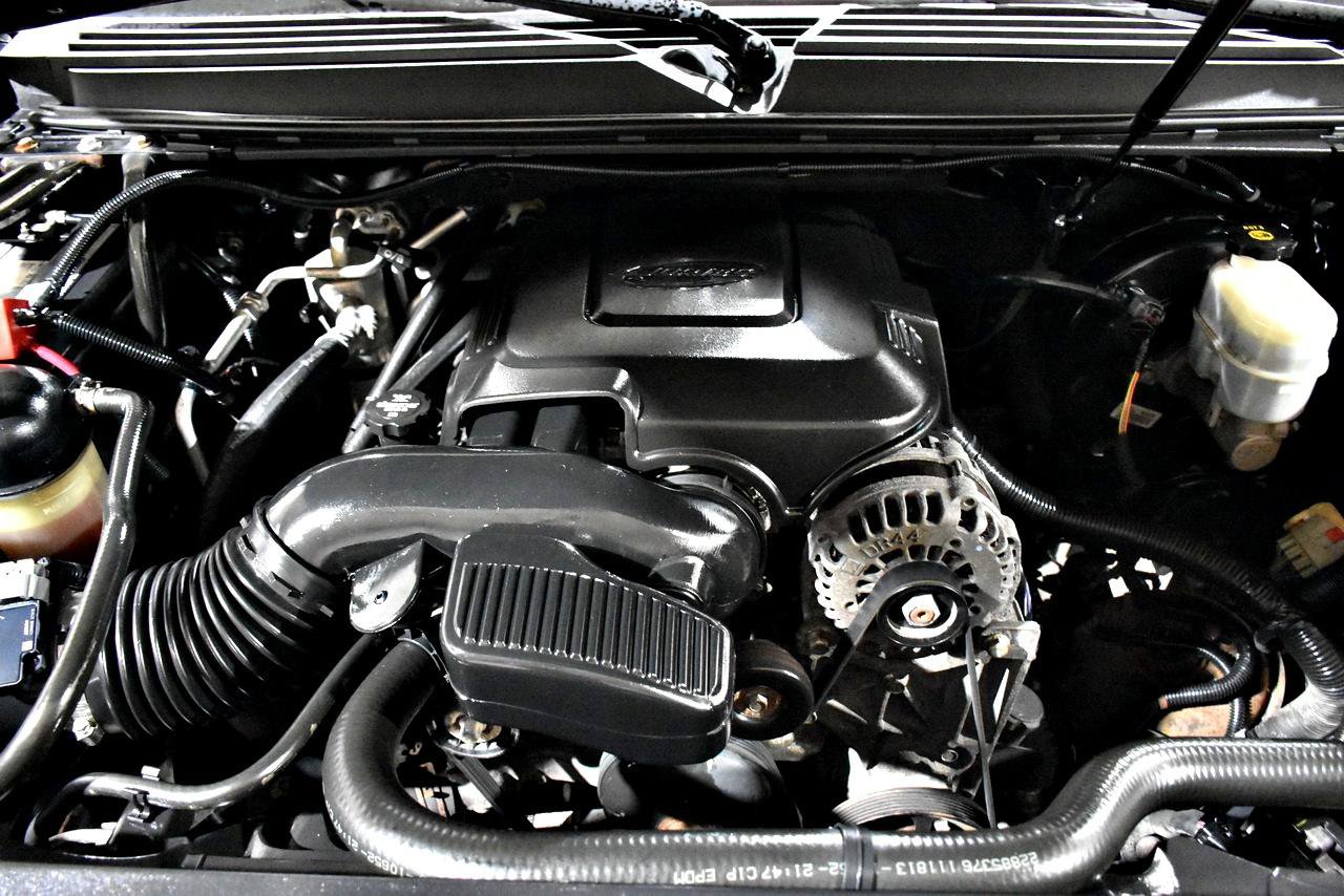 Used 2014 Cadillac Escalade Luxury RWD image 8