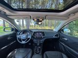 Used 2019 Jeep Cherokee Limited w/ Luxury Group image 2