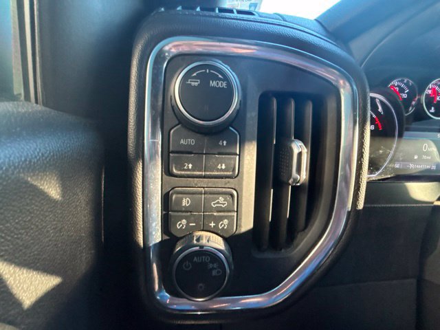 Used 2020 Chevrolet Silverado 1500 RST AWD/4WD image 35