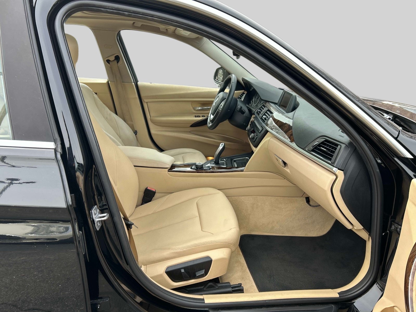Used 2015 BMW 328i Sedan RWD image 17