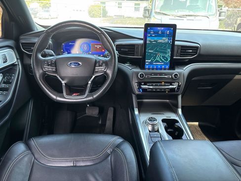 Used 2020 Ford Explorer ST w/ Premium Technology Package image 11