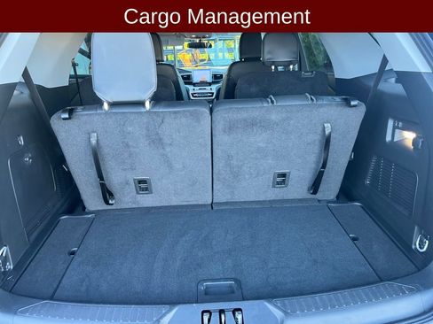 Used 2024 Ford Explorer XLT w/ Equipment Group 202A image 28