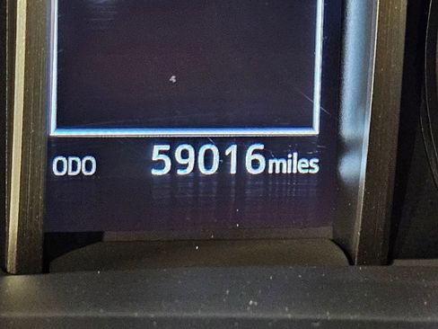 Used 2024 Toyota 4Runner TRD Off-Road image 29