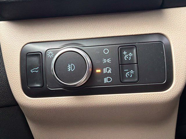 Certified 2022 Ford Escape SEL AWD/4WD image 28