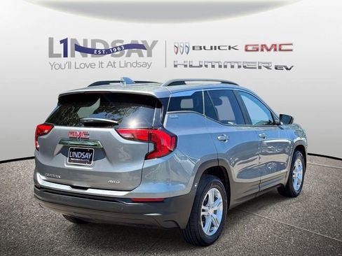 Certified 2021 GMC Terrain SLE w/ Driver Convenience Package AWD/4WD image 2