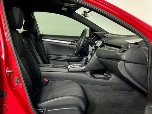Used 2019 Honda Civic Sport image 29