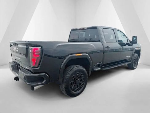 New 2026 GMC Sierra 3500 AT4 w/ Technology Package AWD/4WD image 4
