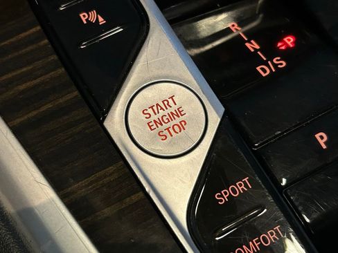 Used 2024 BMW X6 xDrive40i w/ Premium Package image 56