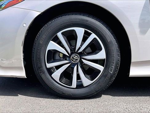 Used 2018 Toyota Prius Prime Plus FWD image 8