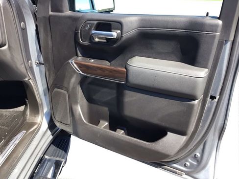 Used 2021 GMC Sierra 1500 SLT w/ SLT Convenience Package AWD/4WD image 21