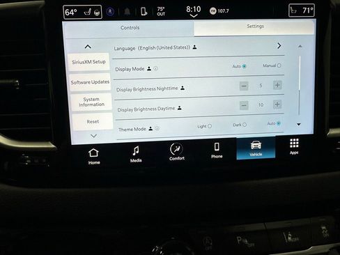 Used 2023 Chrysler Pacifica Touring-L image 33