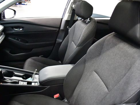 Used 2025 Honda Accord SE image 9