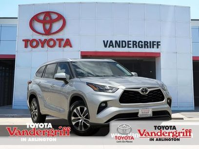 Used 2023 Toyota Highlander XLE