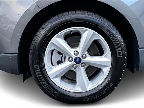 Used 2021 Ford Edge SE w/ Cargo Accessory Package image 31