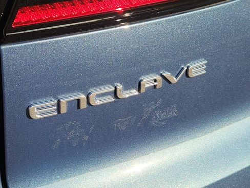 Used 2026 Buick Enclave Preferred w/ Power Package FWD image 9