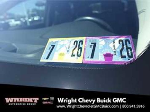 Used 2022 Buick Encore GX Essence w/ Experience Buick Package image 9