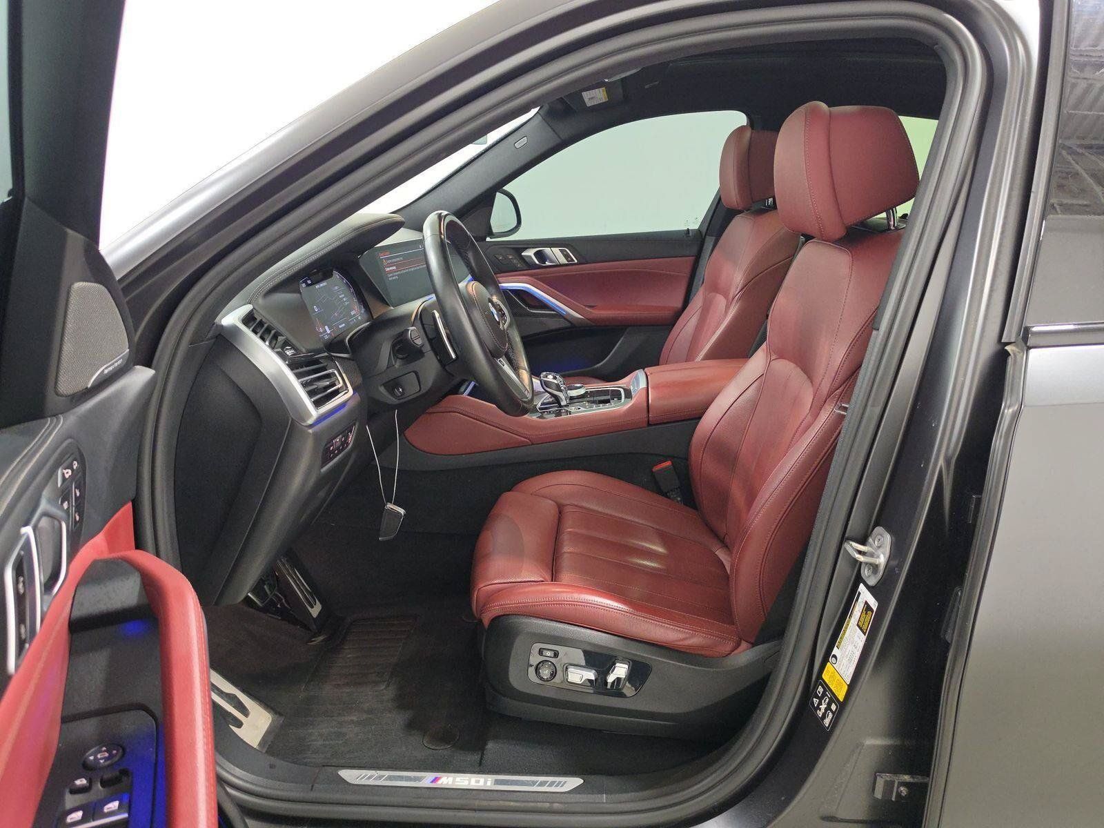 Used 2022 BMW X6 M50i w/ Executive Package AWD/4WD image 7