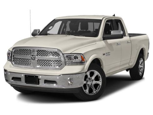 Used 2015 RAM 1500 Laramie w/ Convenience Group image 4