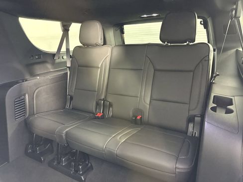 Used 2024 GMC Yukon XL Denali AWD/4WD image 21
