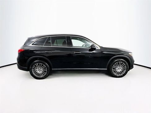 New 2025 Mercedes-Benz GLC 300 4MATIC image 8
