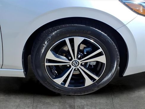 Used 2023 Nissan Sentra SV image 10