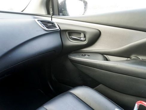 Used 2024 Nissan Murano SV image 29