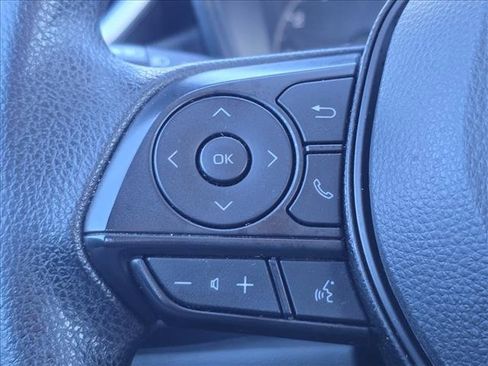 Used 2023 Toyota Corolla LE image 18
