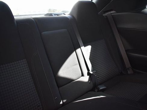 Used 2023 Dodge Challenger SXT image 31