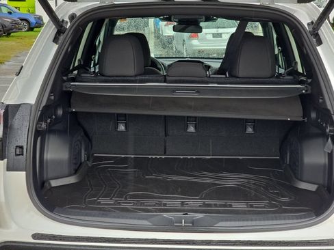 Certified 2026 Subaru Forester Premium w/ Base/Premium Package AWD/4WD image 11