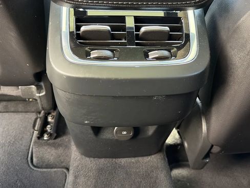 Used 2023 Volvo XC90 B5 Core AWD/4WD image 29