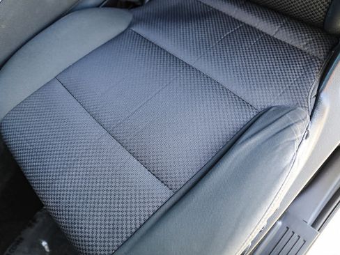 Used 2018 Chevrolet Silverado 1500 LT w/ LT Eassist Package image 23