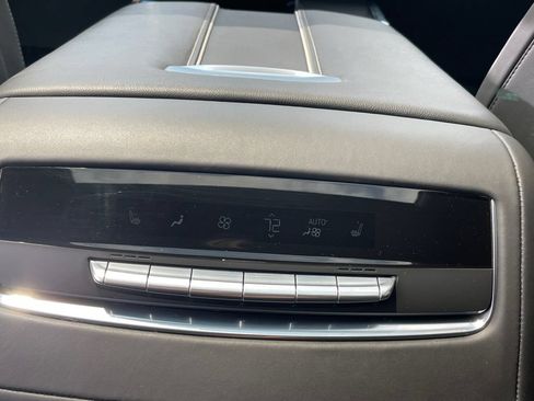 Certified 2025 Cadillac Escalade Sport Platinum AWD/4WD image 34