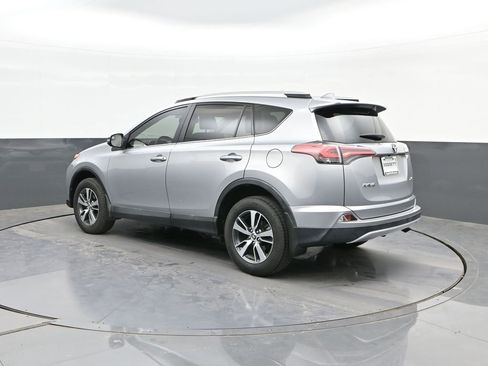 Used 2016 Toyota RAV4 XLE FWD image 5