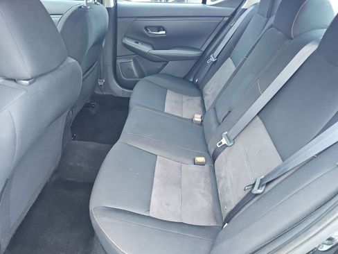 Used 2022 Nissan Sentra SR w/ Midnight Edition image 27