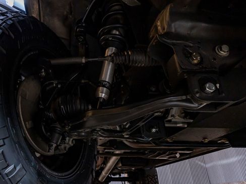 Used 2022 Chevrolet Silverado 1500 LTZ w/ Z71 Off-Road Package image 13