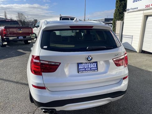 Used 2016 BMW X3 xDrive28i image 3