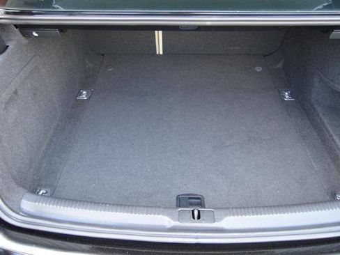 Used 2010 Audi A5 2.0T Premium image 34